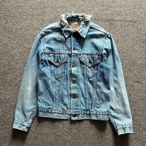 Vintage Levi’s Denim Trucker Type 3 Jean Jacket Made In USA Distressed Collar